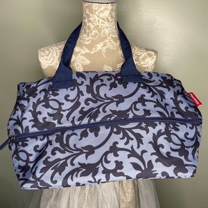 Reisenthel adjustable length tote bag
